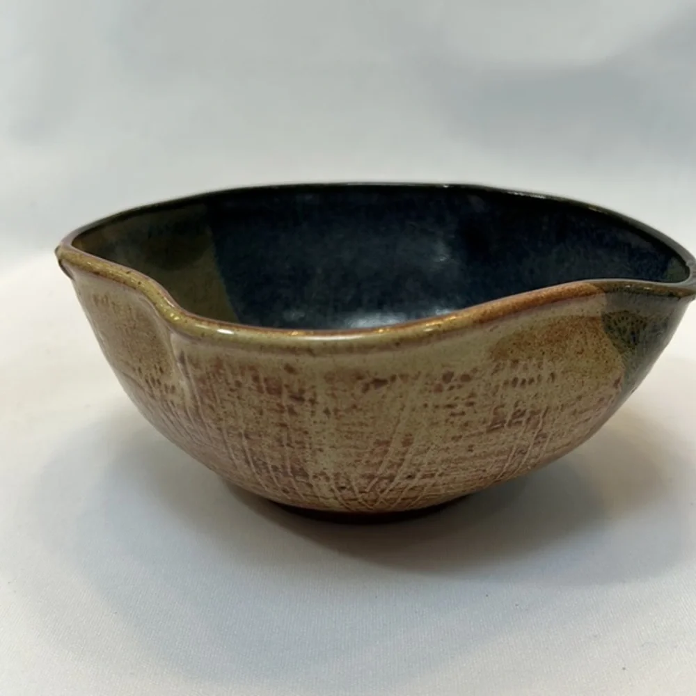 Pottery Glazed Fluted Bowl